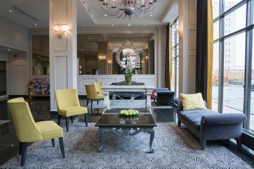 The Roehampton Hotel Toronto Buitenkant foto